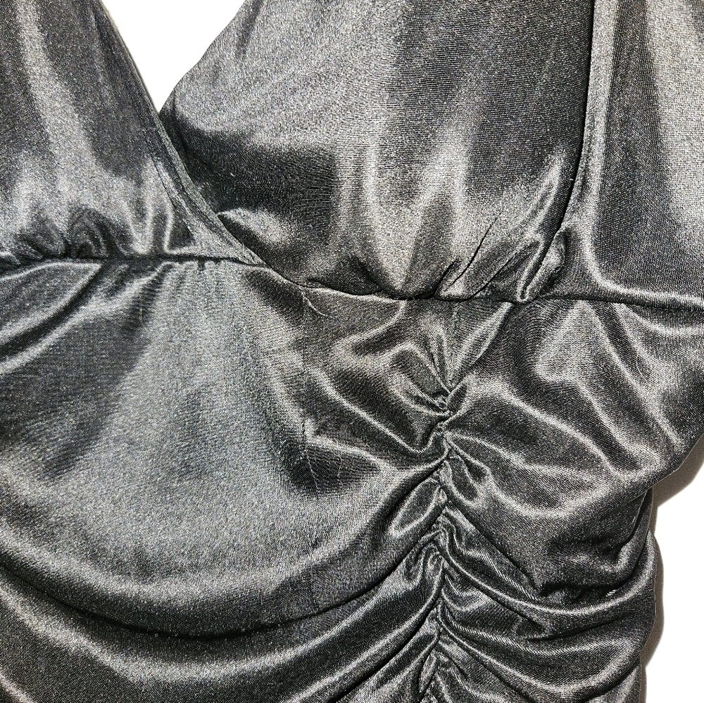 Studio Y top - Picture 2 of 4